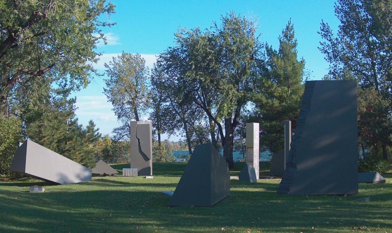 Hommage aux forces vitales du Québec, sculpture par George Dyens